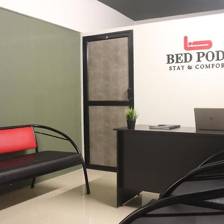 Хостел Bed Pods Тривандрум Экстерьер фото