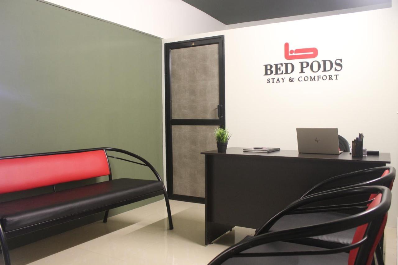 Хостел Bed Pods Тривандрум Экстерьер фото